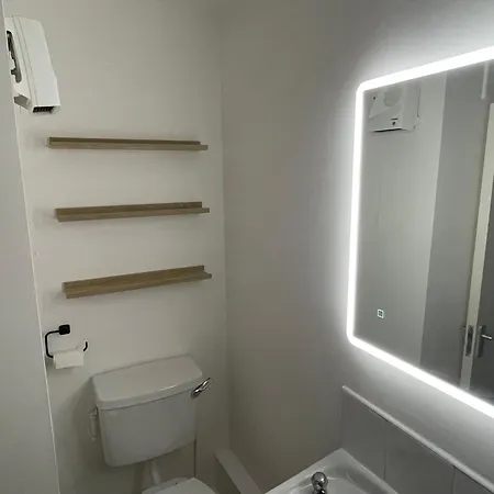 Luxury 1 Bed On The River In The City דירה דבלין